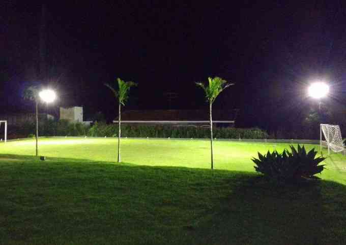 Chacara Picovinho Temporada 4 Quartos 34 Pessoas, Linda Piscina, Salão De Eventos 400m2, Campo De Futebol E Estacionamento