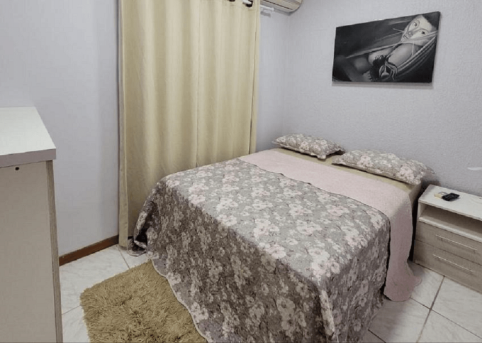 Hotel Flores - Quarto 2 - Banheiro Compartilhado